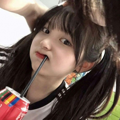 2025年最火真人头像女生高清图片