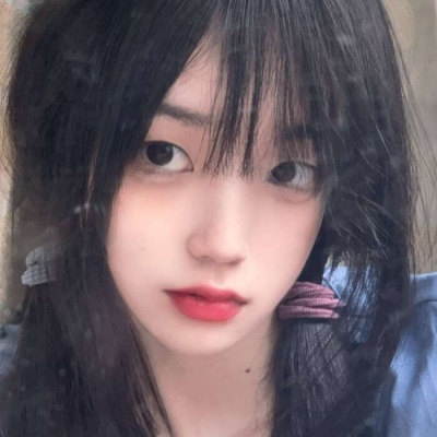 2025超火女生头像真人