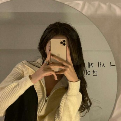 2025年最火真人头像女生高清图片