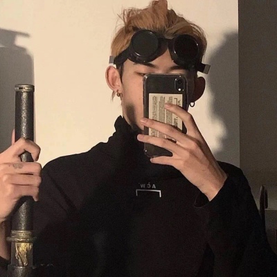 2025年最火最帅男生头像图片