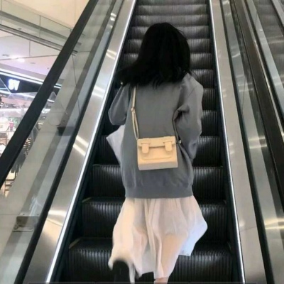 2025头像女高冷霸气图片