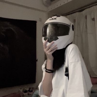 个性满满的女生专属微信真人头像