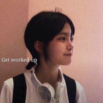 个性满满的女生专属微信真人头像