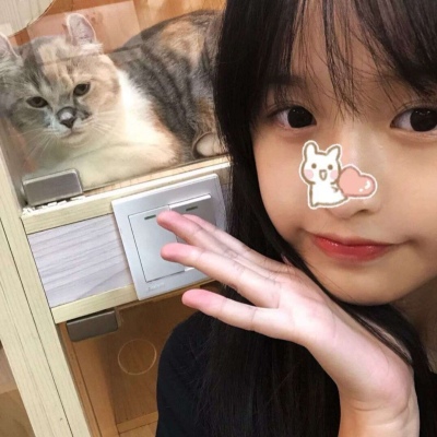 干净的女生头像2025