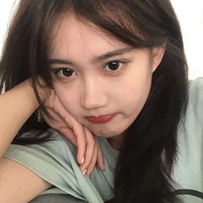 2025年女生真人微信头像