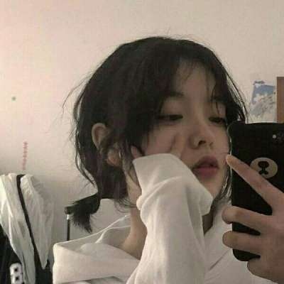 2025年最流行的女生头像真人