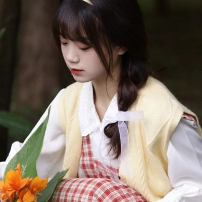 qq头像2025年女生