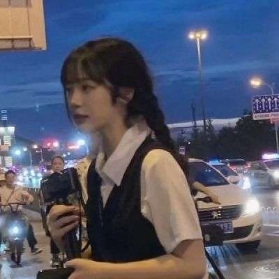 抖音2025最火情侣头像