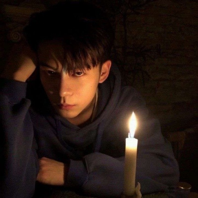 2025最火男头