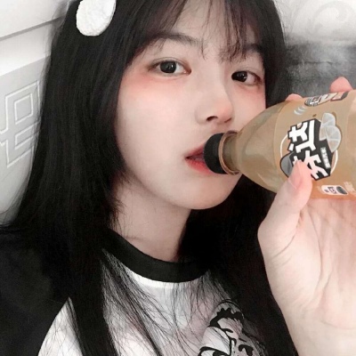 抖音2025年最火女生头像图片