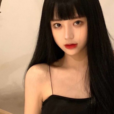 2025年最火女生高清头像图片