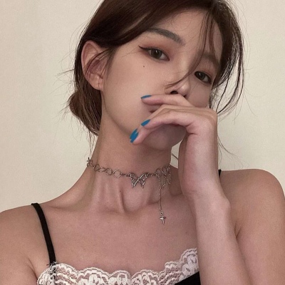 微信头像2025女生真人照片