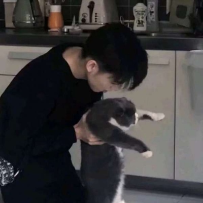 百变风格真实男生微信头像