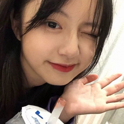 2025最火女生头像真人可爱高清图片