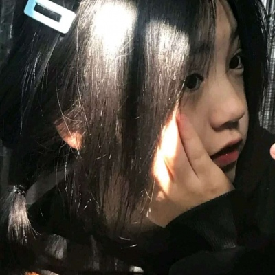 2025女生真人头像高清图片