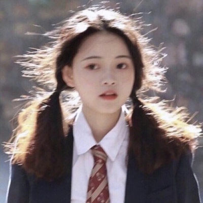 个性满满的女生专属微信真人头像