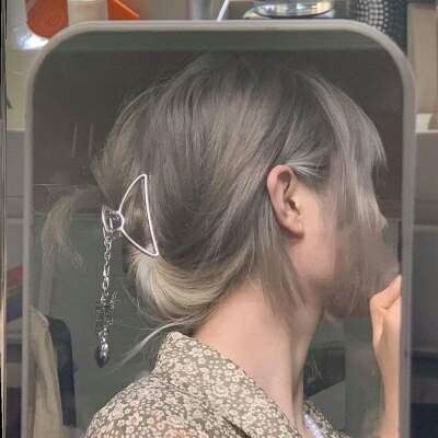 2025年最火真人头像女生高清图片