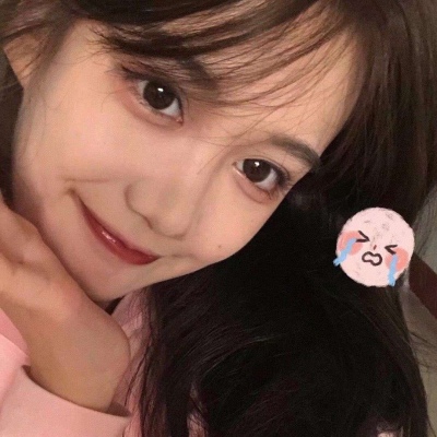 2025好看的流行照片女生头像图片