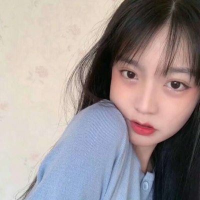 2025年女生真人微信头像