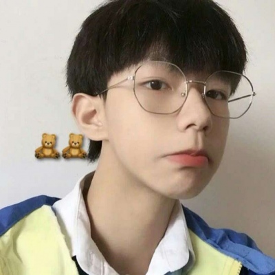 2025最火男生qq头像图片