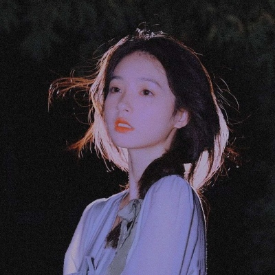 头像女生2025最火干净气质