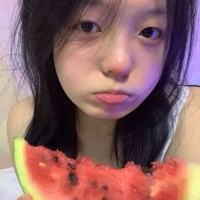 2025年女生真人微信头像
