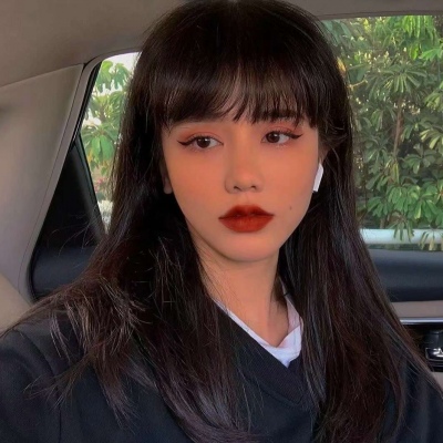 2025年女生最火露脸头像图片