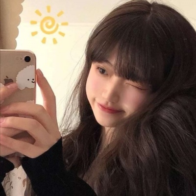 2025年女生真人微信头像