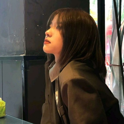 2025女生真人头像高清图片