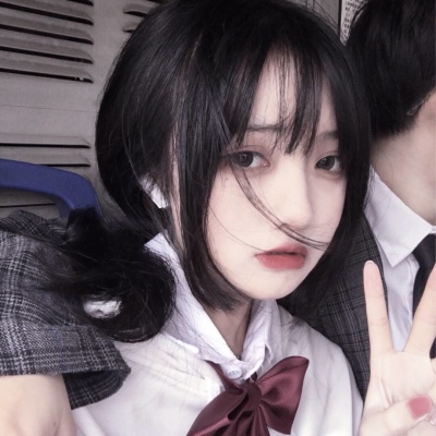 qq头像2025年女生