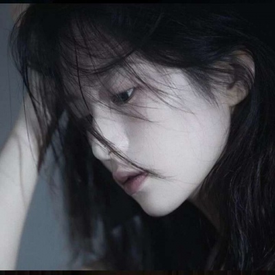 头像女生2025最火真人露脸高清图片