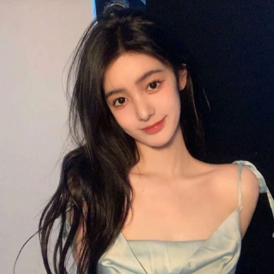 微信头像2025女生真人照片