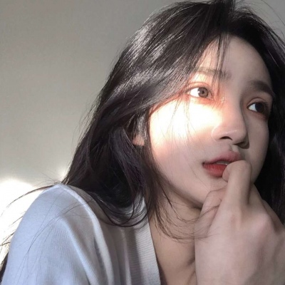 2025女生头像时尚潮流高清图片
