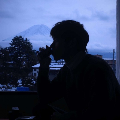 男生头像干净气质2025