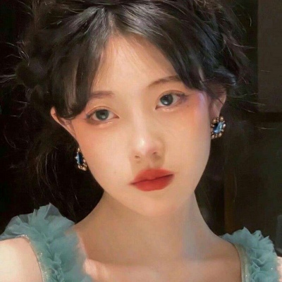 2025成熟女生头像图片