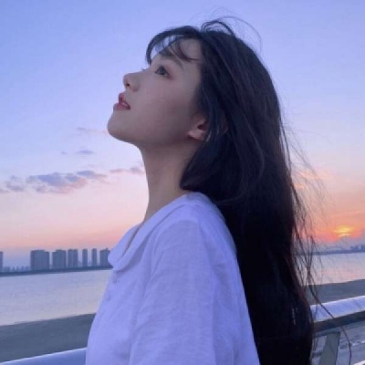 头像女生2025年最火