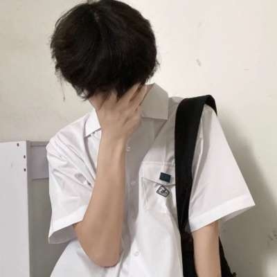 2025年真人个性男生微信头像