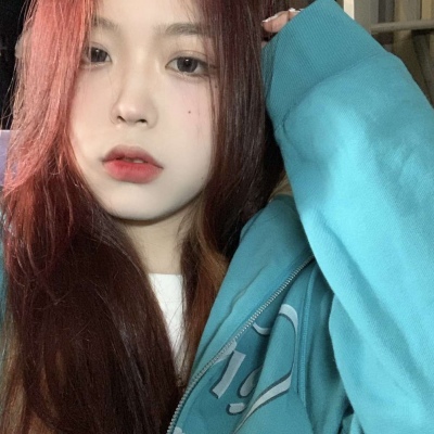 2025年女生最新头像图片