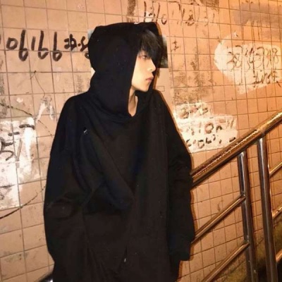 2025男生头像冷酷帅气高清图片