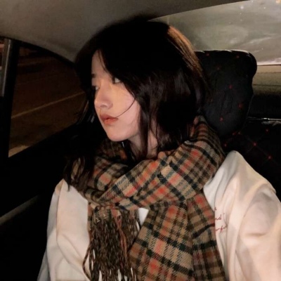 2025热门女生头像图片