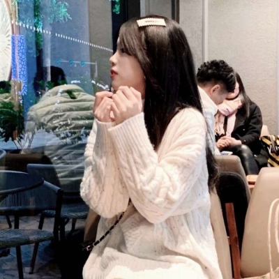 2025热门女生头像图片