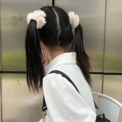 2025独一无二头像女背影图片