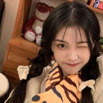 qq头像图片2025最新款女生