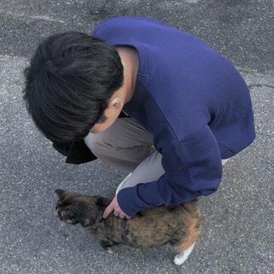 2025年新头像男生照片