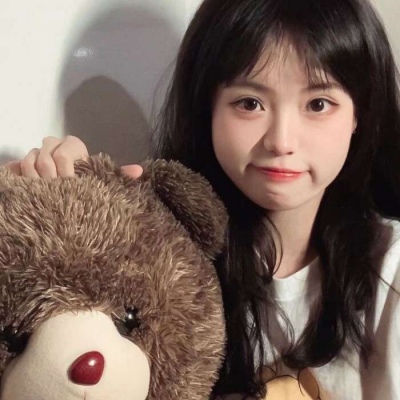 2025年个性真人女生微信头像