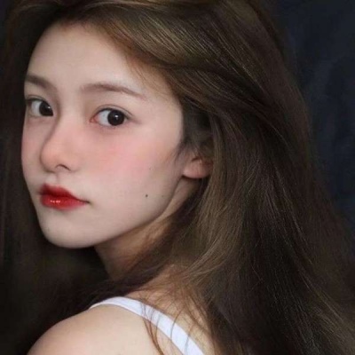 QQ头像图片2025最火爆女