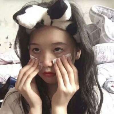 2025年真人女生头像流行高清图片