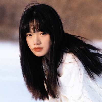 2025热门女生头像图片