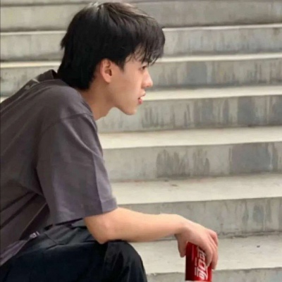 2025好看的男头