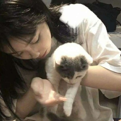 2025最火爆女生头像图片